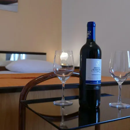 Retro Chic Magdalena Apartman