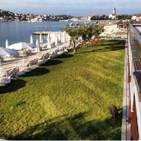 Retro Chic Magdalena Apartman Trogir