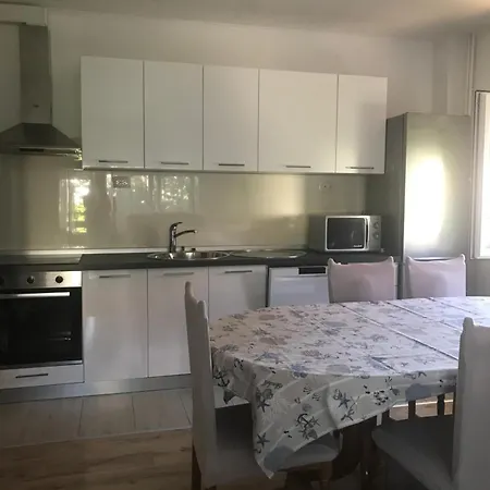 Retro Chic Magdalena *